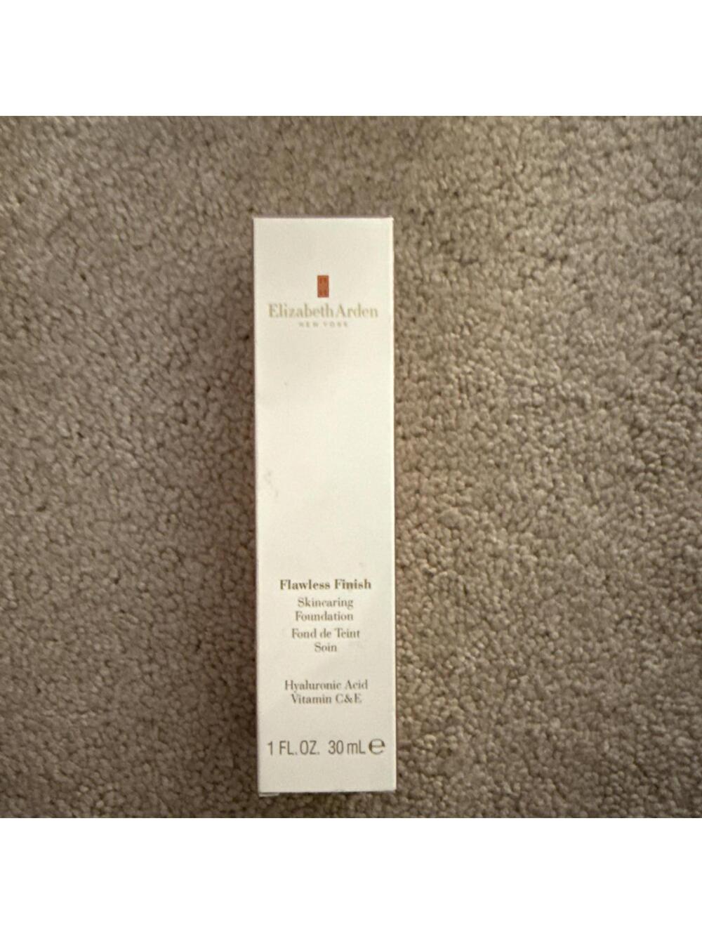 Elizabeth Arden Flawless Finish Foundation Shade 520W 1oz